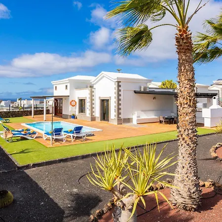 Dragos Playa Blanca (Lanzarote)