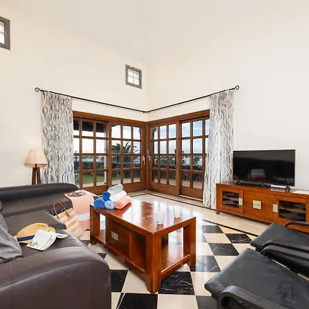 Dragos Villa Playa Blanca